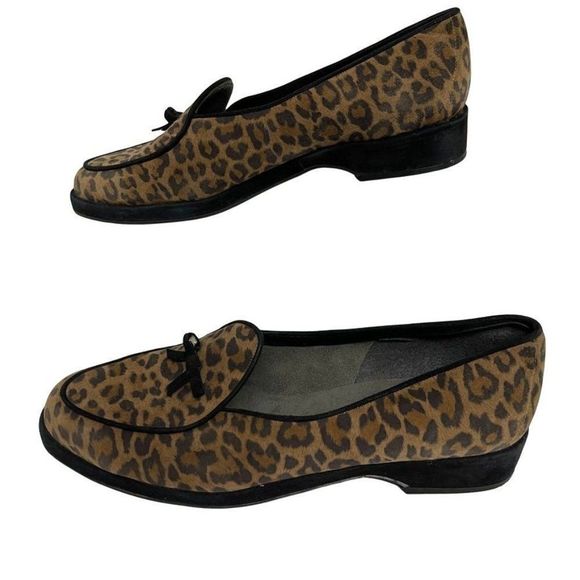 Stuart Weitzman Leopard Print Loafers - Picture 2 of 12